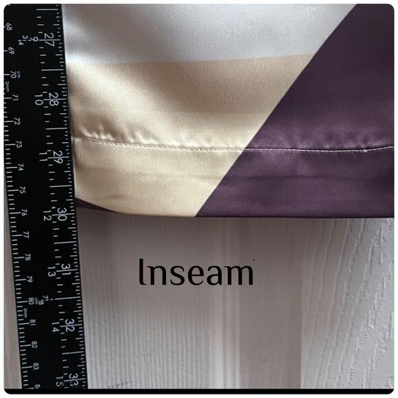 House of Sunny Highway Bold Print High Rise Satin Slight Flare Pant Size 4 - Picture 7 of 11